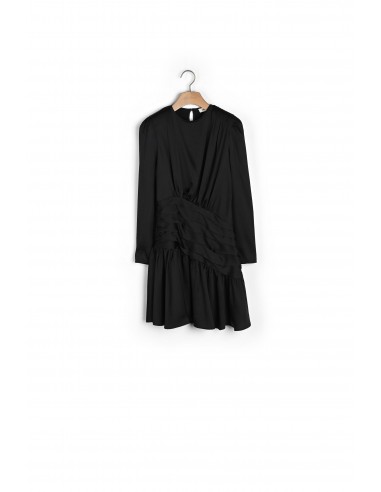 Robe courte drapée chez Cornerstreet bien 