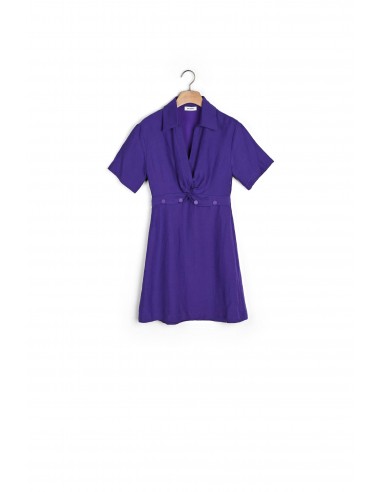 Robe courte à col chemise le des métaux précieux